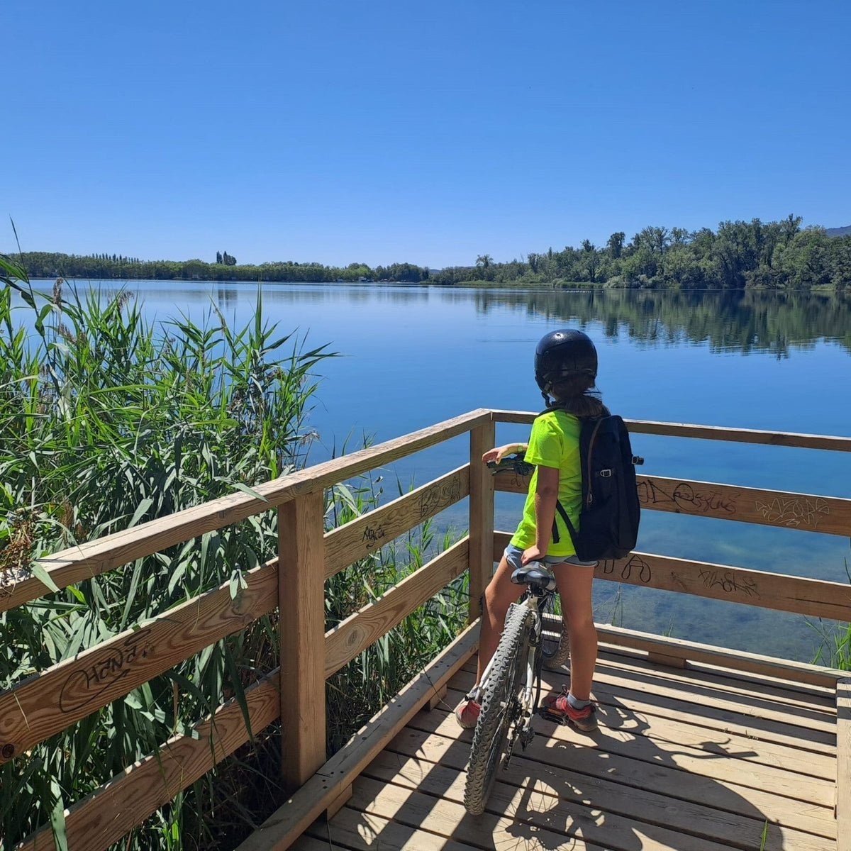 Family cycling route: Lake Banyoles
